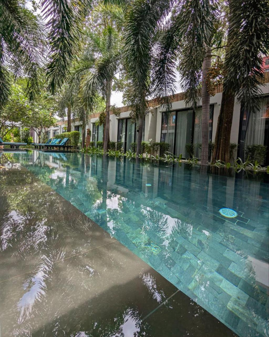 Hotel Tunnel Urban Retreat Siem Reap Esterno foto